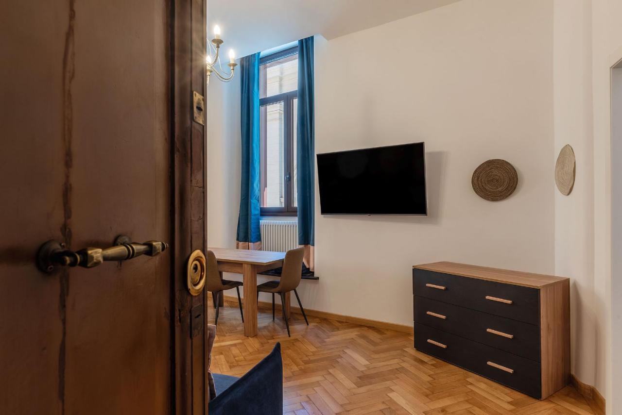 Cs Termini Nazionale Apartments Rome Exterior photo